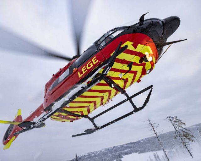 Her flyr Utviklingshelikoptret for første gang over norsk vinterlandskap